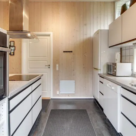 Gurly - 25km From The Sea By Interhome *