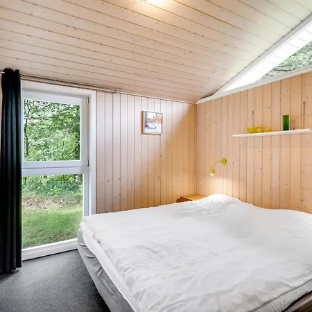 Vakantiehuis Gurly - 25km From The Sea By Interhome