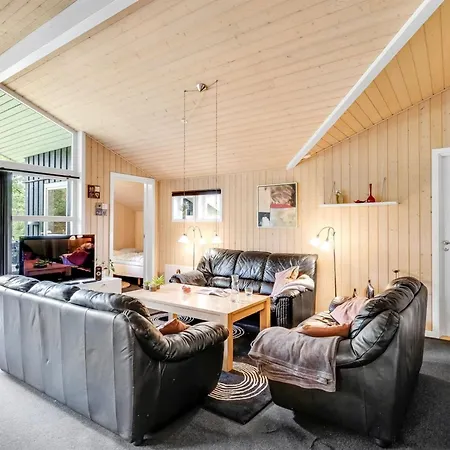 Gurly - 25km From The Sea By Interhome Vakantiehuis *
