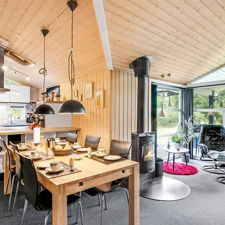 Gurly - 25km From The Sea By Interhome Vakantiehuis *
